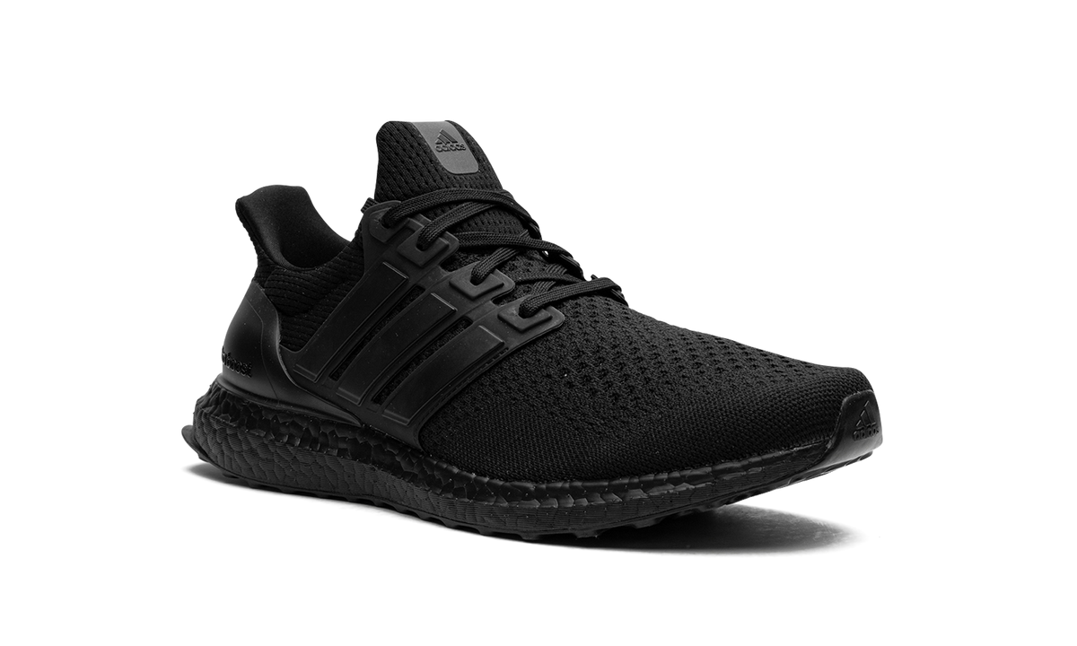 Ultraboost 1.0 DNA "Triple Black" HQ4199