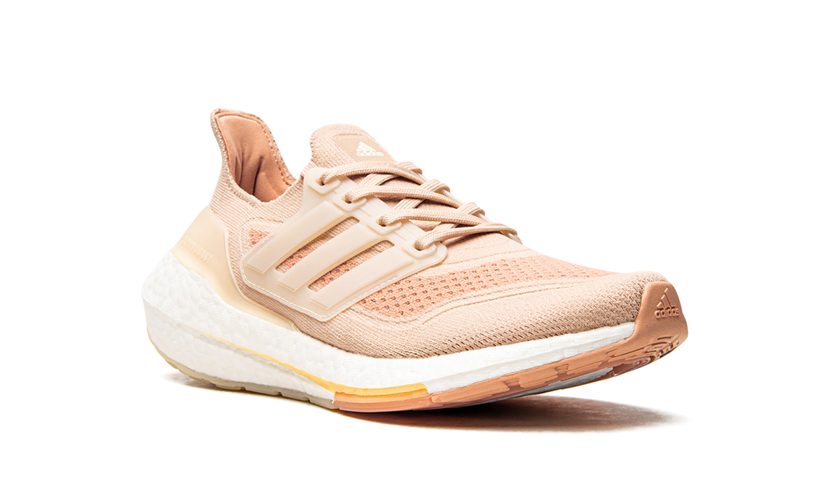 ULTRABOOST 21 WMNS "Halo Blush / Wonder White / Ambient Blush" S23838