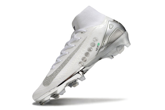 Superfly 10 Elite FG Vini Jr