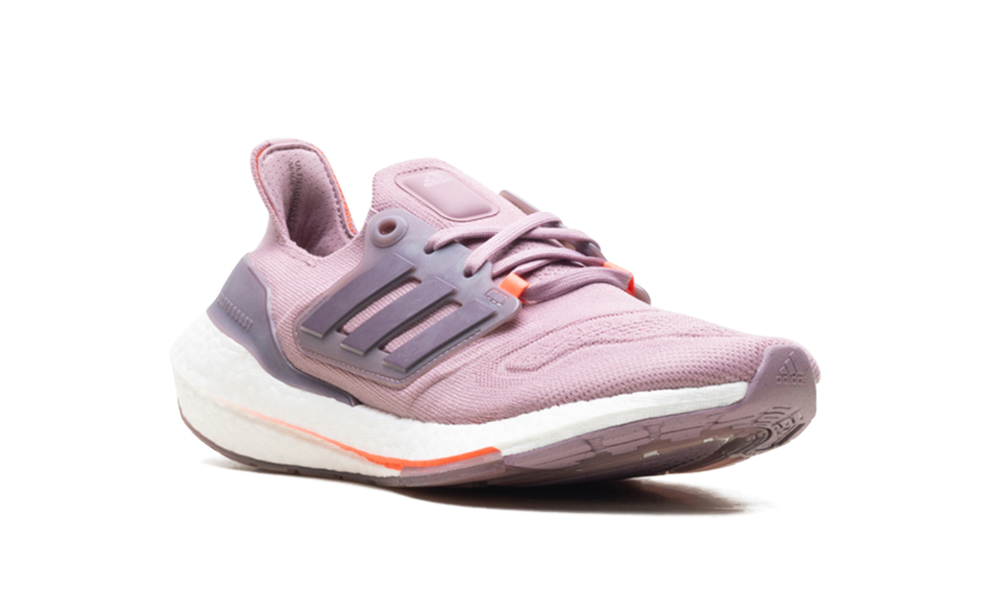 ULTRABOOST 22 WMNS "Magic Mauve" GX5588