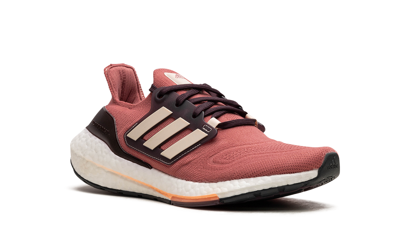 ULTRABOOST 22 WMNS "Wonder Red Bliss Orange" GX6670