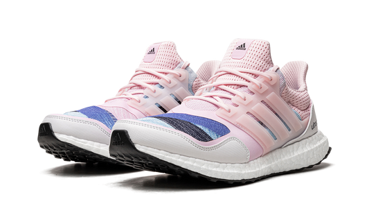 ULTRABOOST S&L DNA WMNS "Women in Power" FX7986