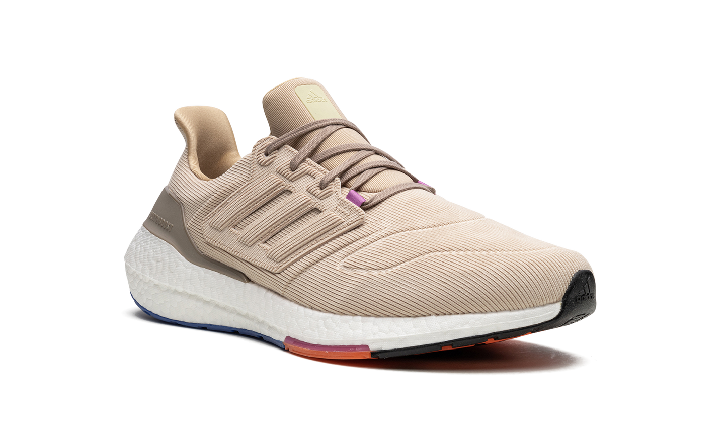 Ultraboost 22 "Magic Beige" GX9178