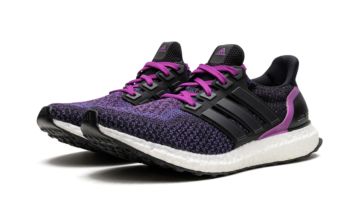 ULTRABOOST WMNS "Shock Purple" AQ5935