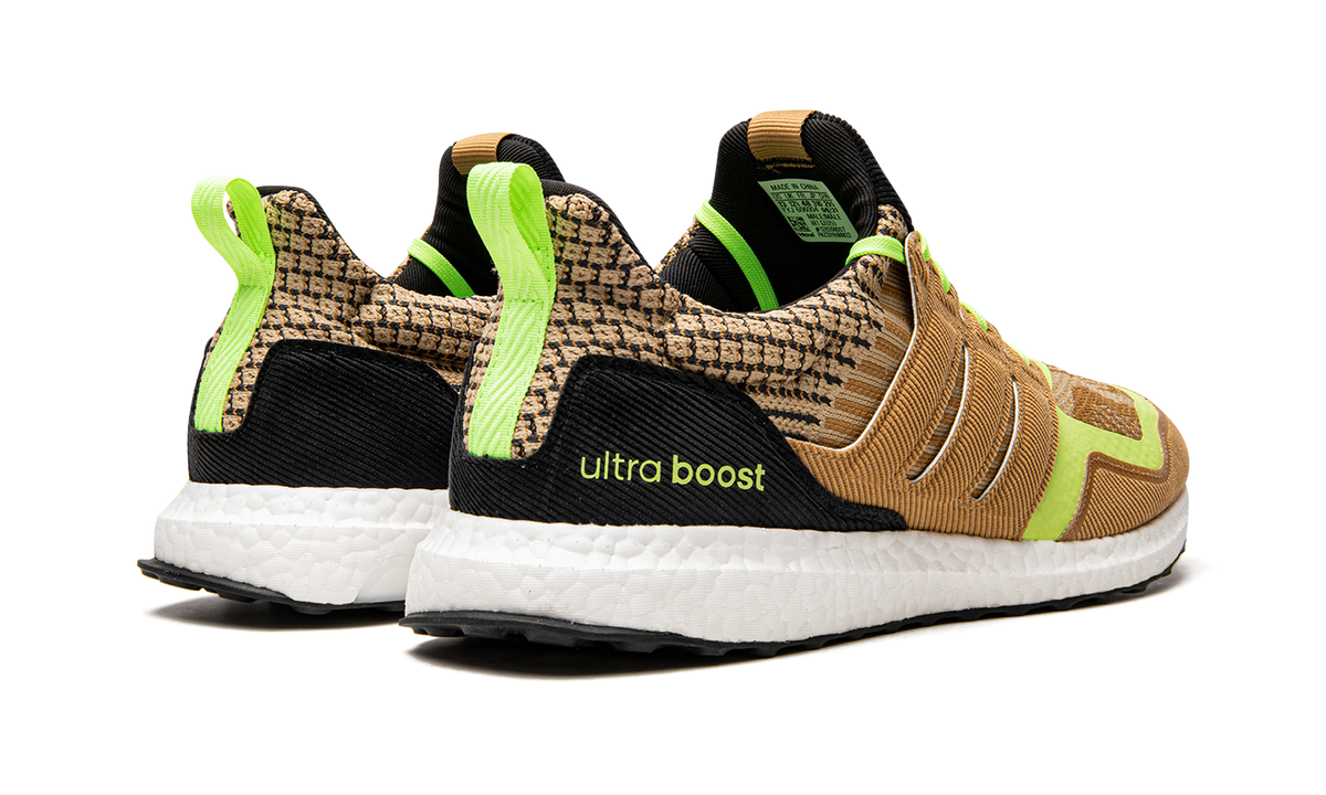 Ultraboost 5.0 DNA "Mesa Signal Green" GX5255