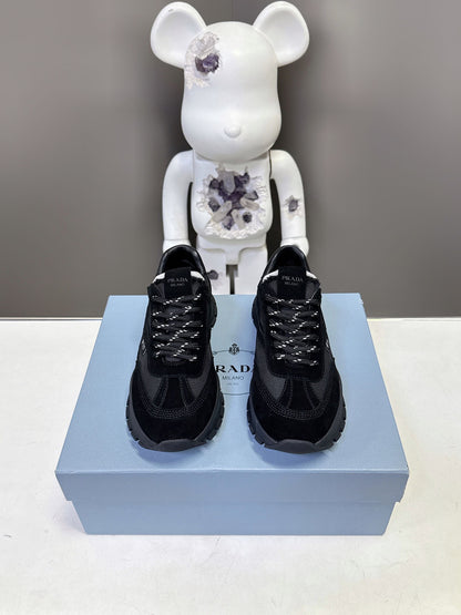 Prad 26ss Milano Logo Label Sneakers Black Mesh Suede 951932