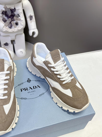 Prad 26ss Milano Logo Label Sneakers Light Brown White Mesh Suede 951931