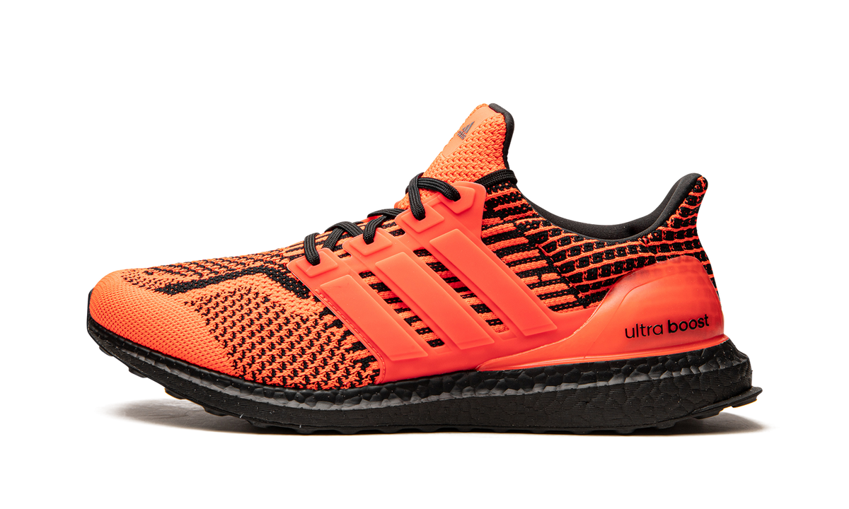 UltraBoost 5.0 DNA "Solar Red / Core Black" G54961