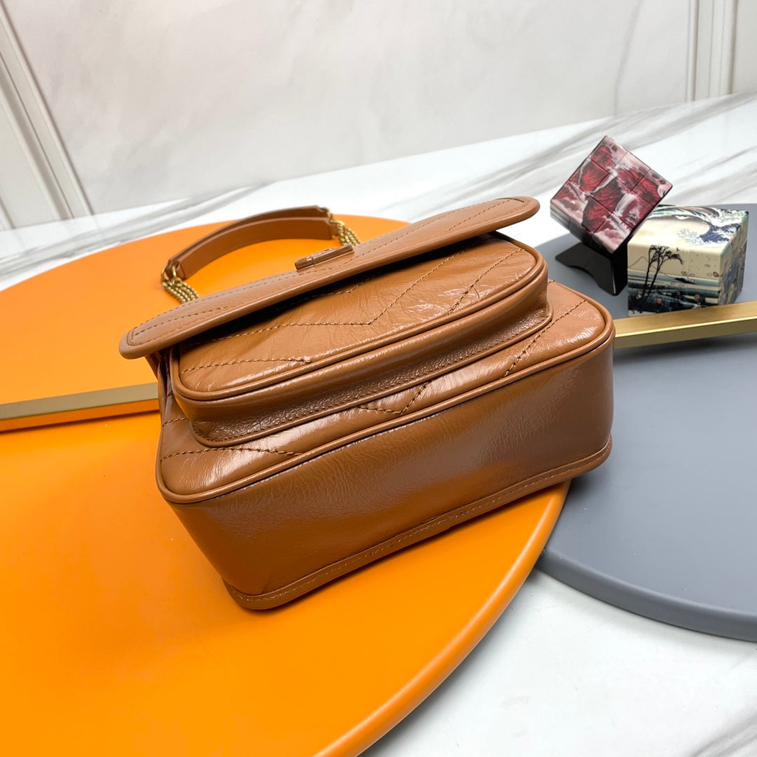 Niki Baby Shoulder Bag 28cm Brown Glossy Leather 285478