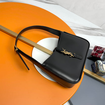 YSL Le 5 À 7 Hobo Bag 25cm Black with Gold hardware in Cowhide 285549