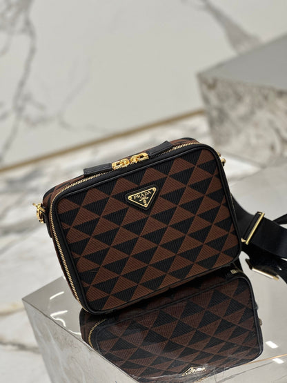 MESSENGER BAG 22 IN BLACK AND BROWN EMBROIDERED FABRIC GOLD HARDWARE