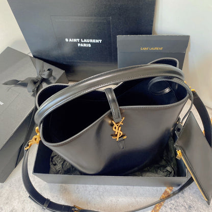 le 37 20cm black shiny calfskin