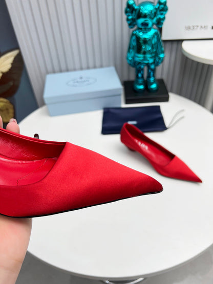 Prada 26SS Pointed-Toe Pumps 4cm Red Satin 680948