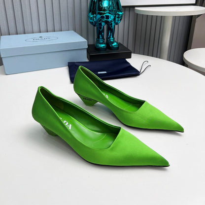 Prada 26SS Pointed-Toe Pumps 4cm Green Satin 680950