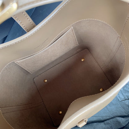 le 37 small 17cm dark beige shiny calfskin