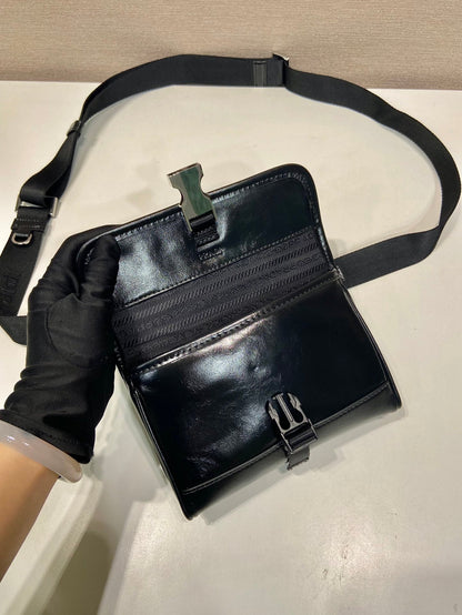 Prada 2026 Smartphone Case 18cm Black Glossy Leather
