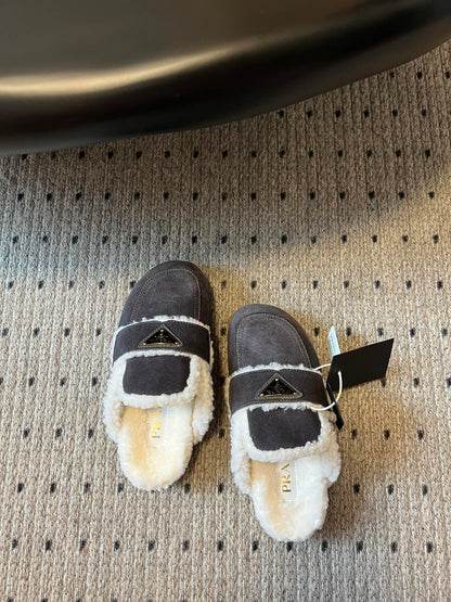 Pra Slippers Muted Gray Suede & Shearling 478564