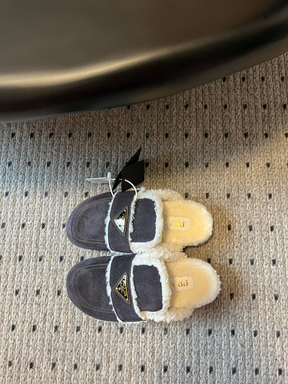 Pra Slippers Muted Gray Suede & Shearling 478564