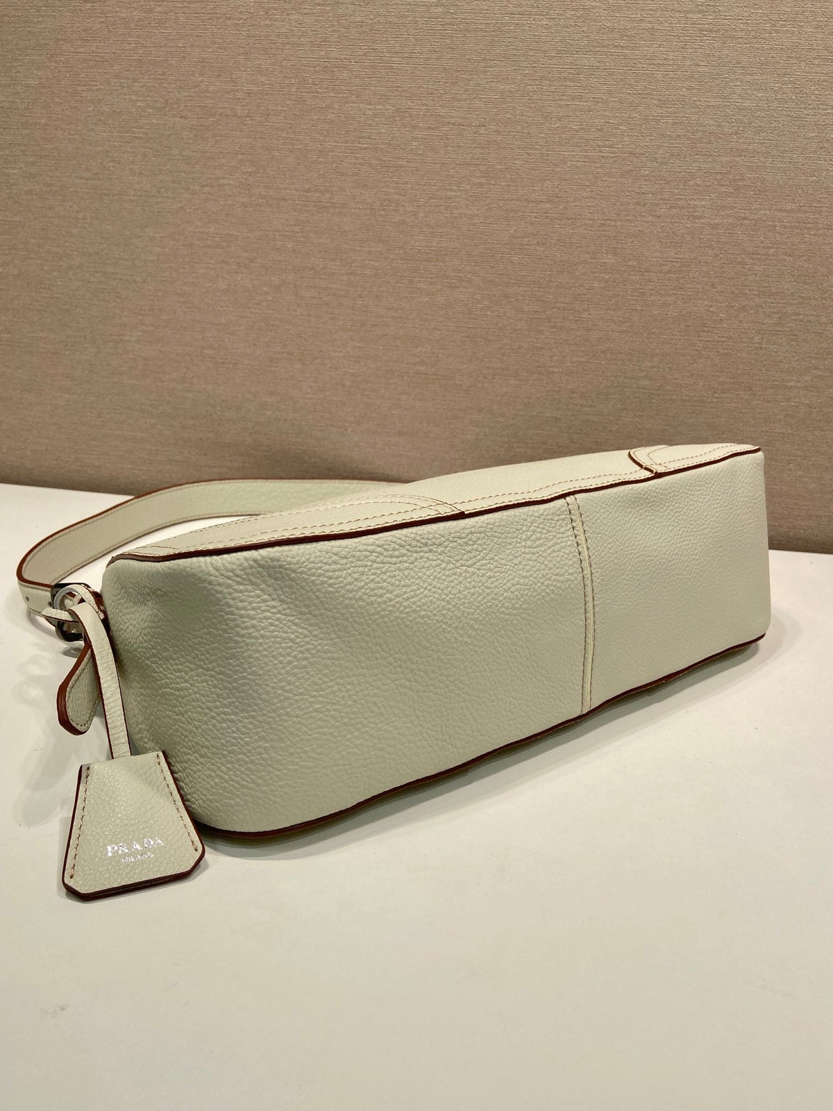 Prada Aimèe Large Shoulder 36cm Bag Khahi Cowhide