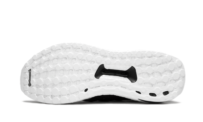 Ultraboost UNDFTD "Undefeated" B22480