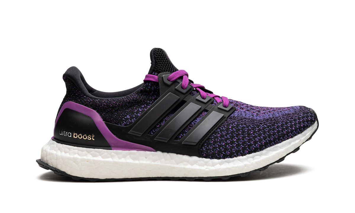 ULTRABOOST WMNS "Shock Purple" AQ5935
