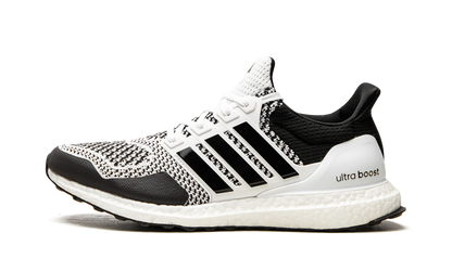 UltraBoost 1.0 DNA "Cookies And Cream" H68156