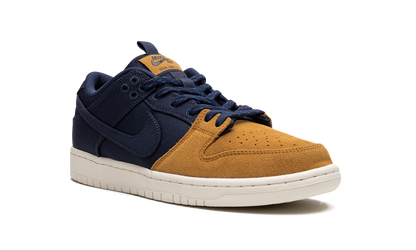 SB Dunk Low "Midnight Navy/Desert Ochre" DX6775 400