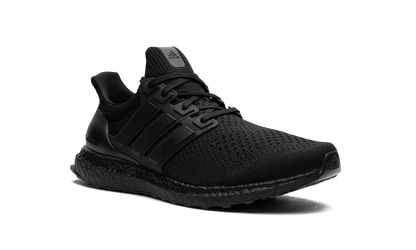Ultraboost 1.0 DNA "Triple Black" HQ4199