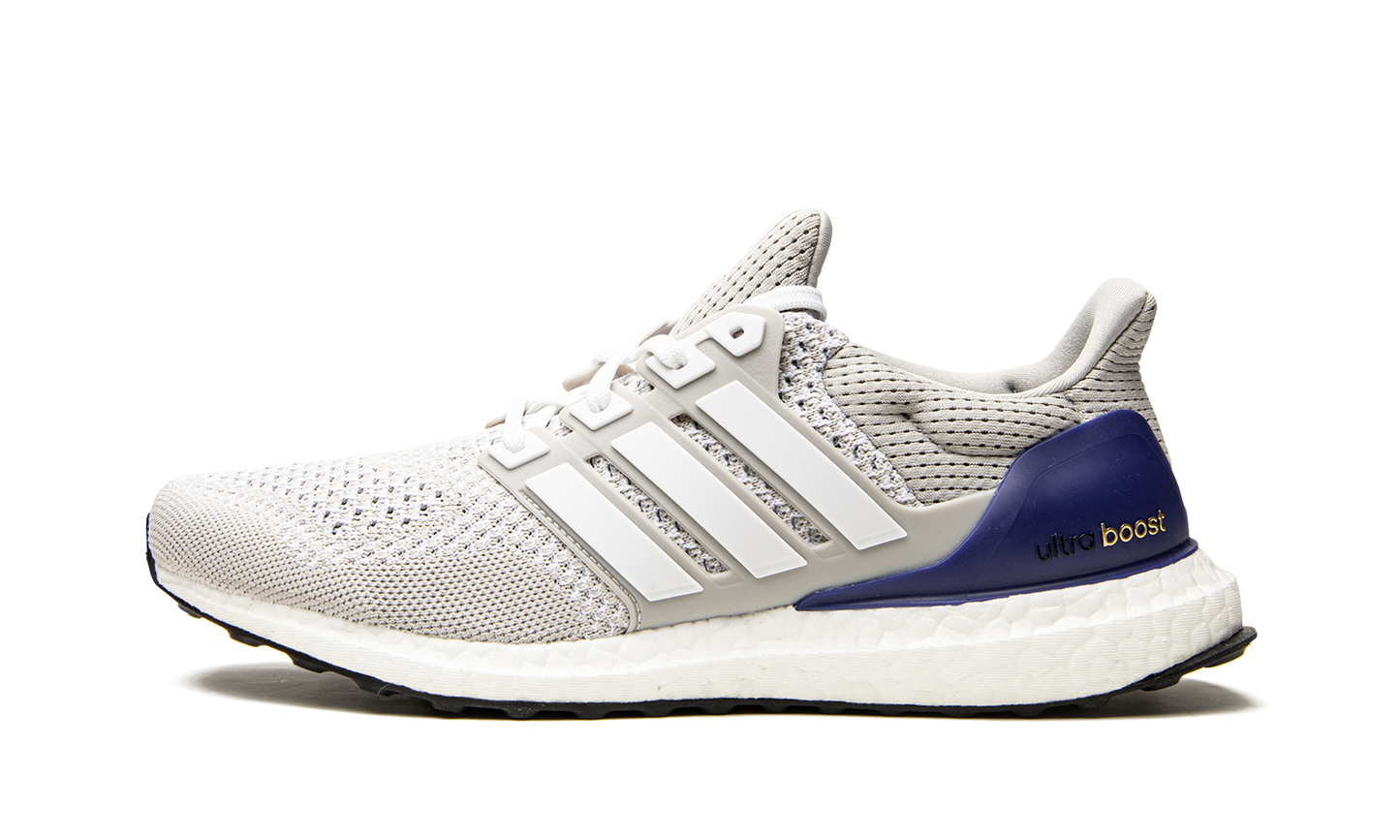 Ultraboost 1.0 DNA "Cloud White / Legacy Indigo" GZ0448