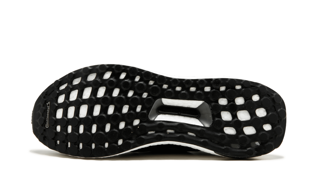 UltraBoost "Utility Black" S80731