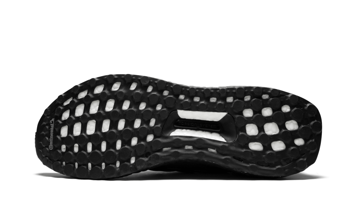 UltraBoost LTD "Triple Black" BB4677