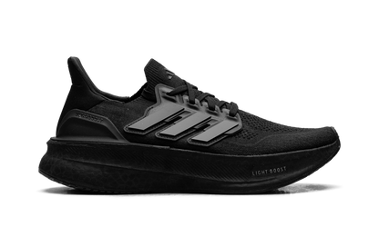 Ultraboost 5 WMNS "TRIPLE BLACK" ID8847