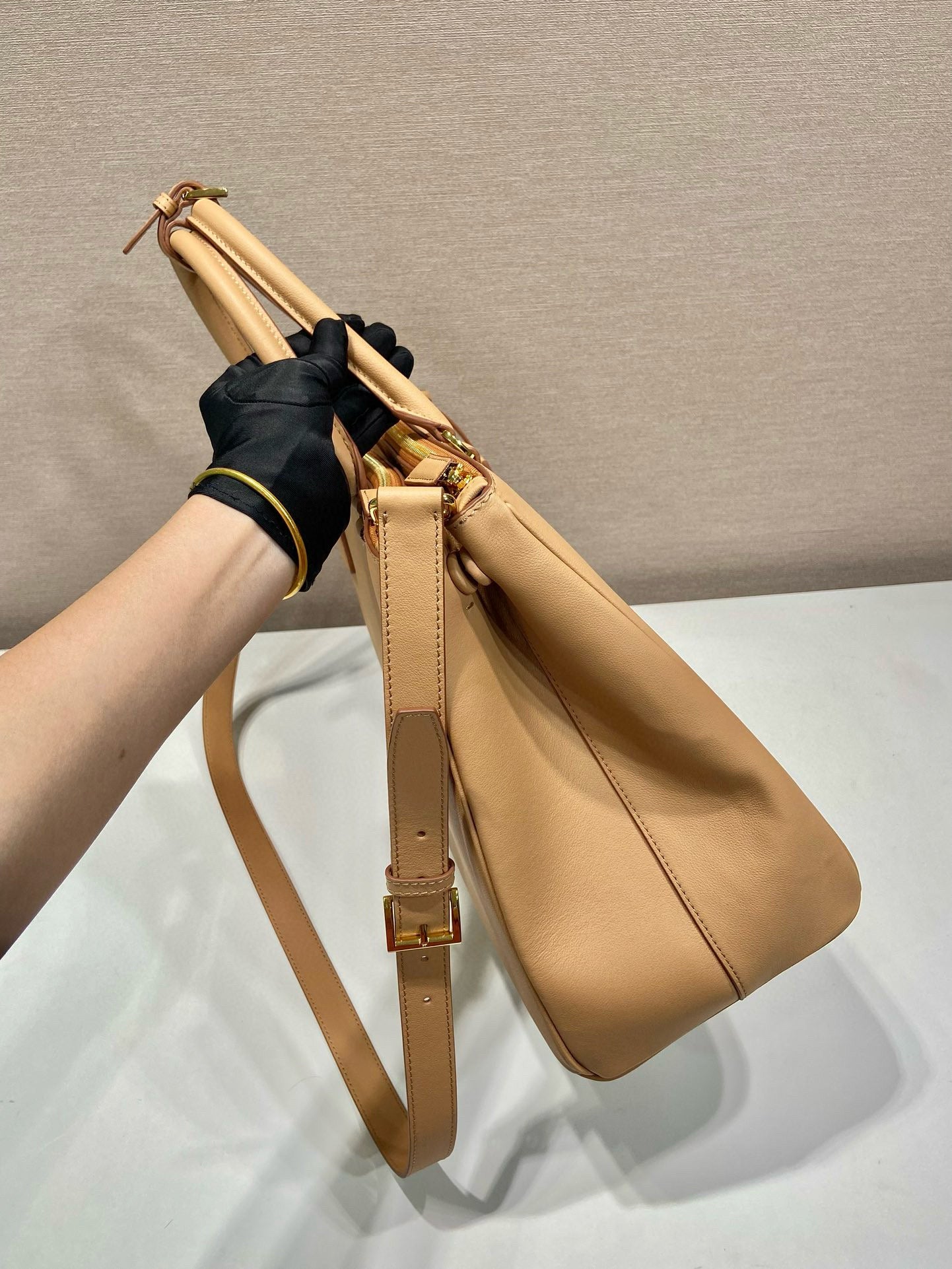 Large Prada Galleria Saffiano leather bag Sand Beige
