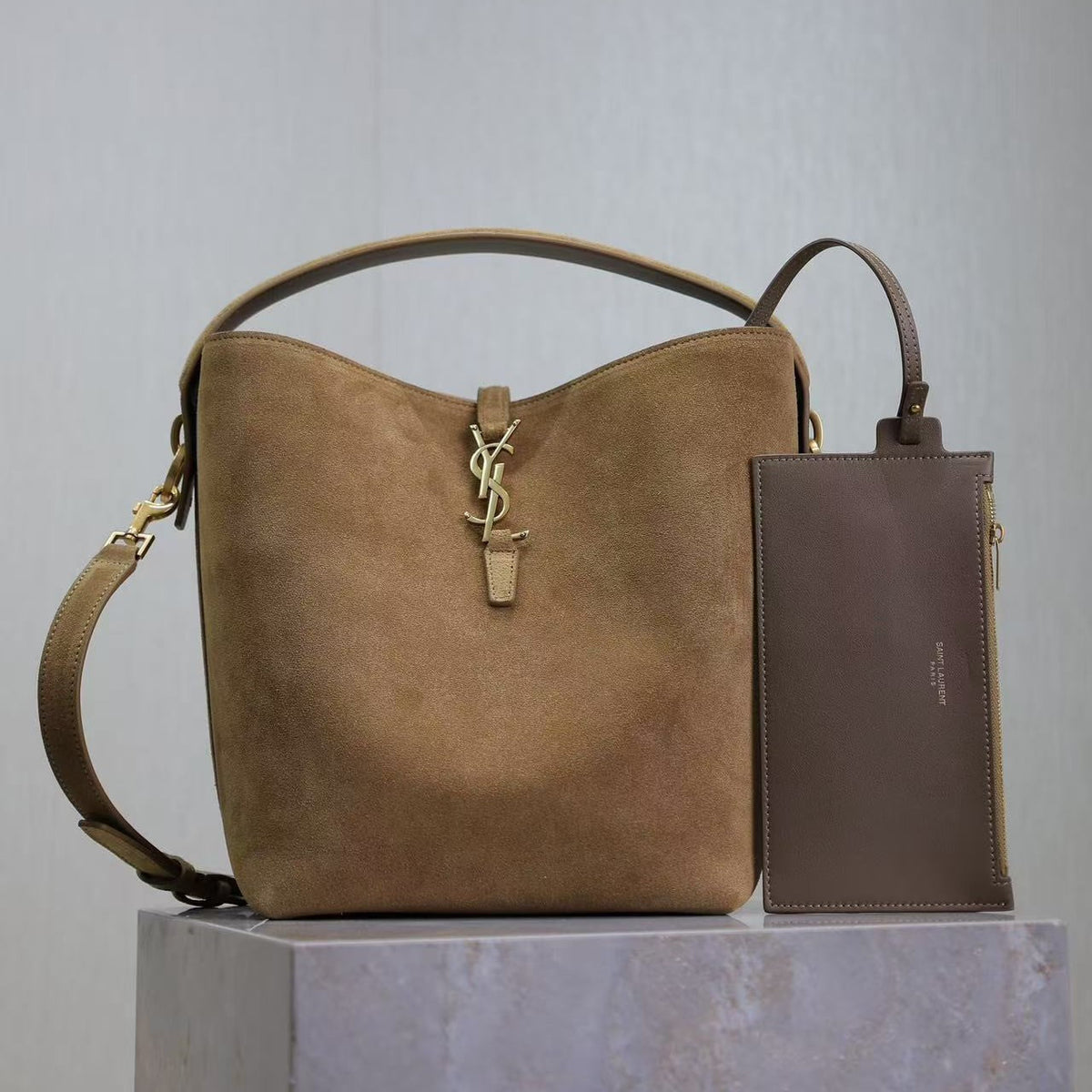 YSL 26s Le 37 Bucket Bag 26cm Golden Leaf Suede