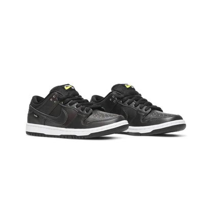Nike SB Dunk Low 'Civilist' (2020)