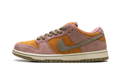 SB Dunk Low "Red Stardust" HJ4135 600