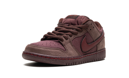 SB Dunk Low "City of Love" FN0619 600
