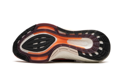 ULTRABOOST 22 WMNS "Wonder Red Bliss Orange" GX6670