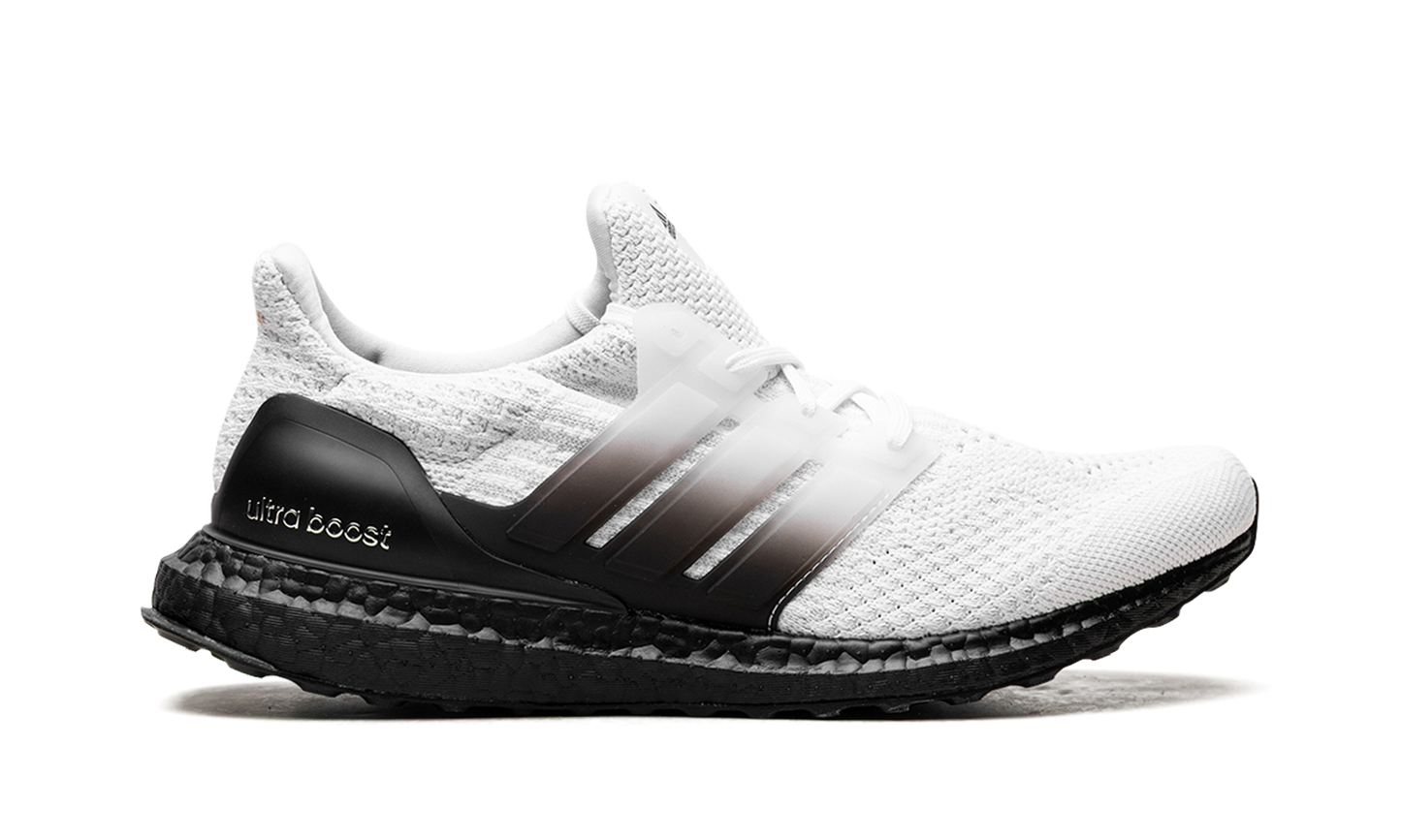 UltraBoost 5.0 DNA "Oreo" H01013