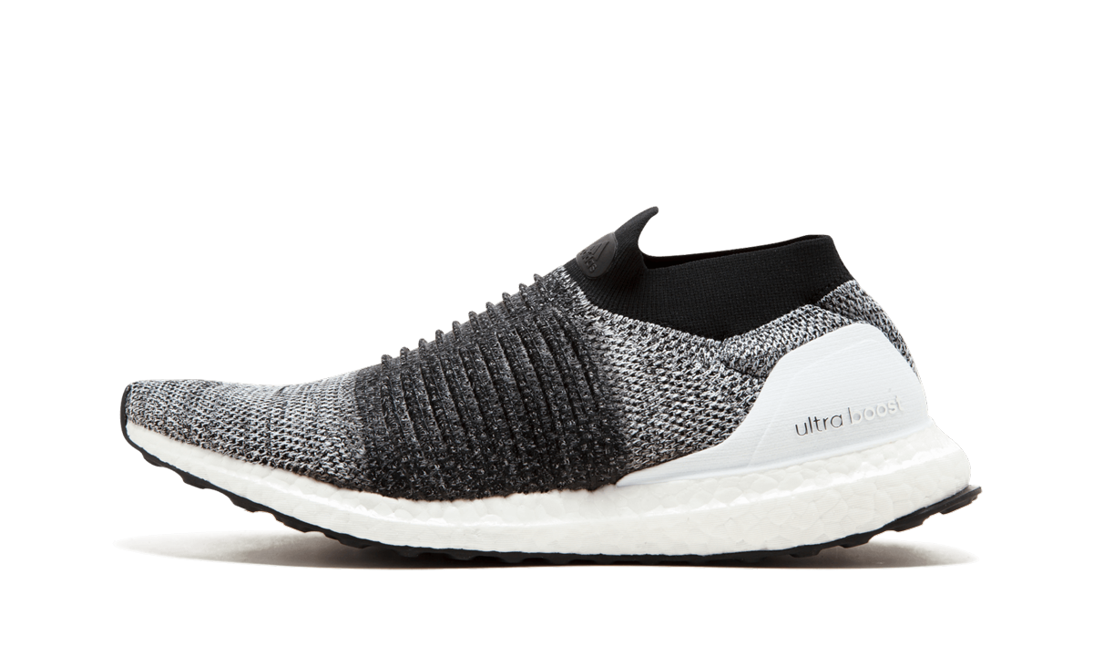UltraBoost Laceless "Oreo" BB6141