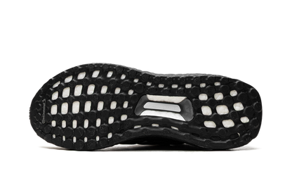 UltraBoost 5.0 DNA "Oreo" H01013