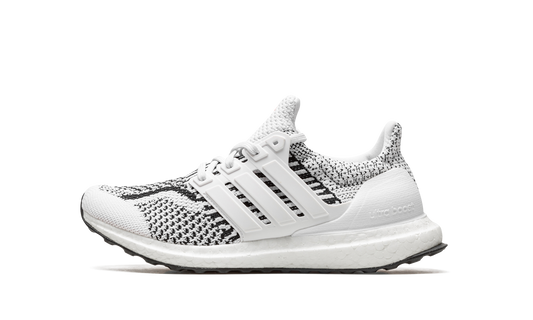 Ultraboost 5.0 DNA GS "White Black" GX2562