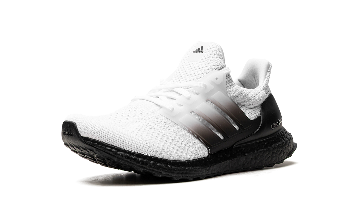 UltraBoost 5.0 DNA "Oreo" H01013