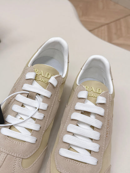 Prada 26ss German Training Khahi Suede Leather 644226