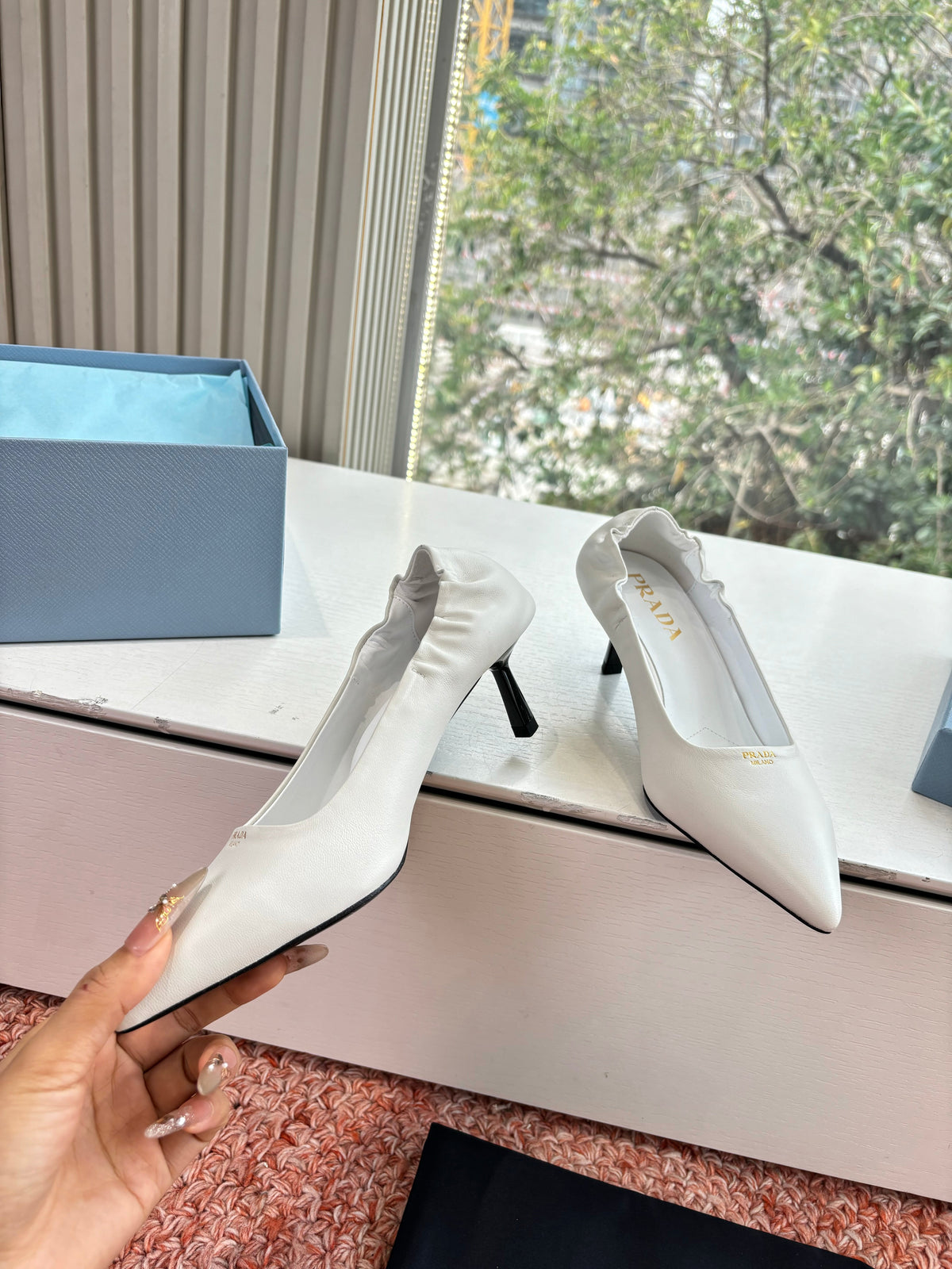 Prada Pointed-Toe Pumps White Leather 604170