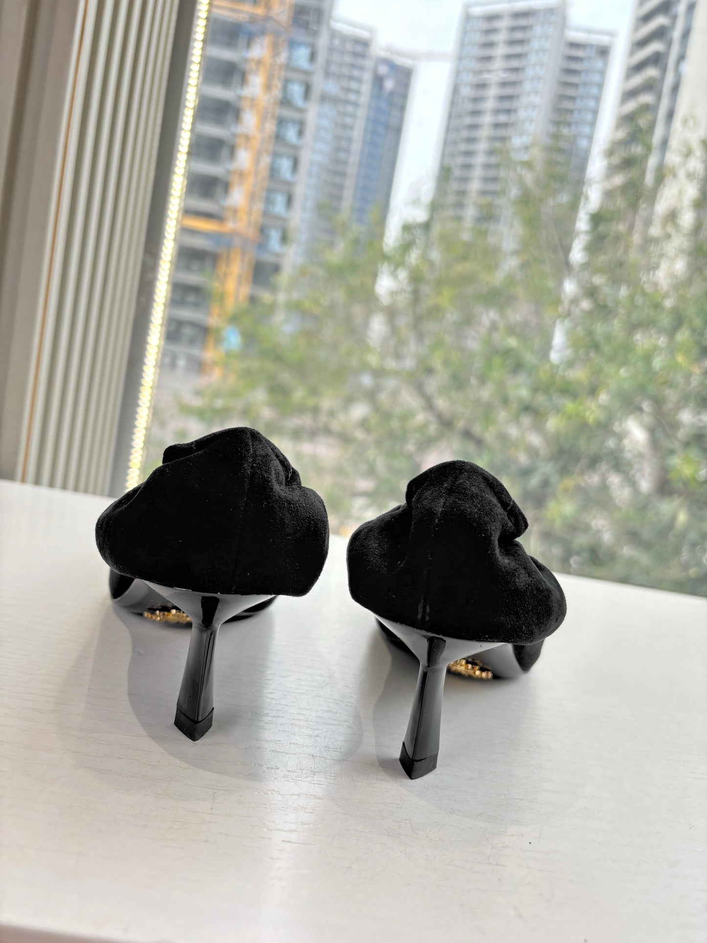 Prada Pointed-Toe Pumps Black Suede 604175