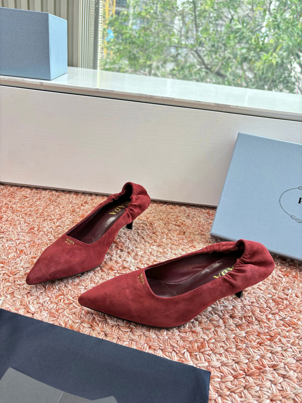Prada Pointed-Toe Pumps Red Suede 604174