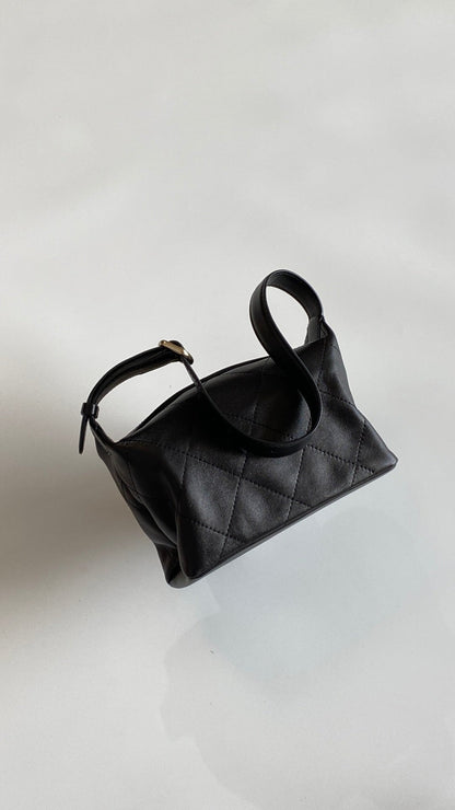 Chanel 2026 Hippie Hobo Bag 23cm Black Sheepskin