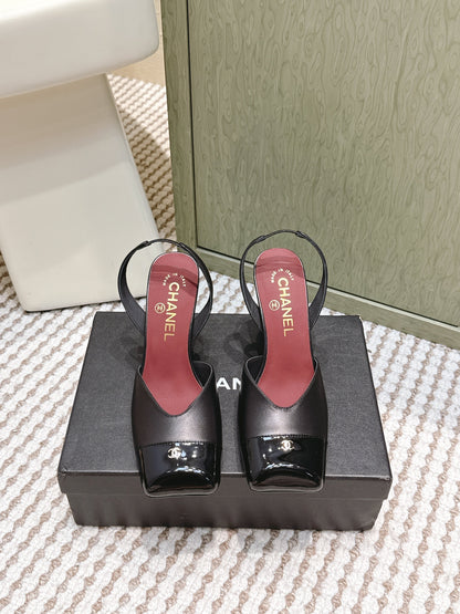 CC 26s Mary Jane Sandals 90 Black Patent Leather  Sheepskin 653546