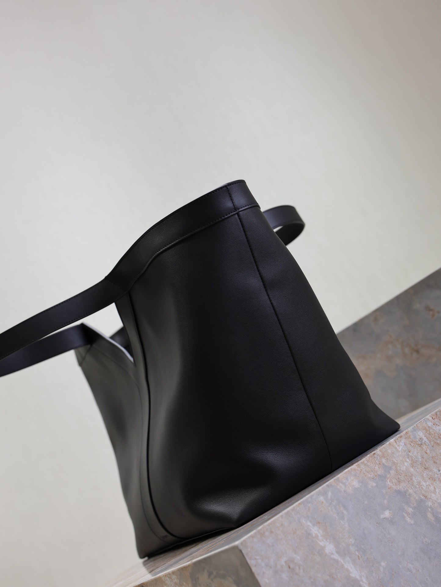 Prada Y Tote Bag Black Cowhide